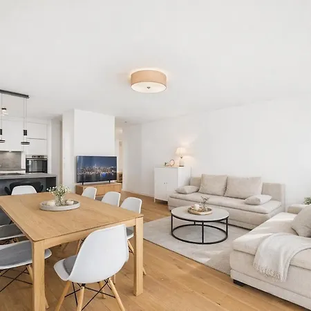 Maisonette-wohnung I 125 Qm I Garten I 2 Parkplaetze *