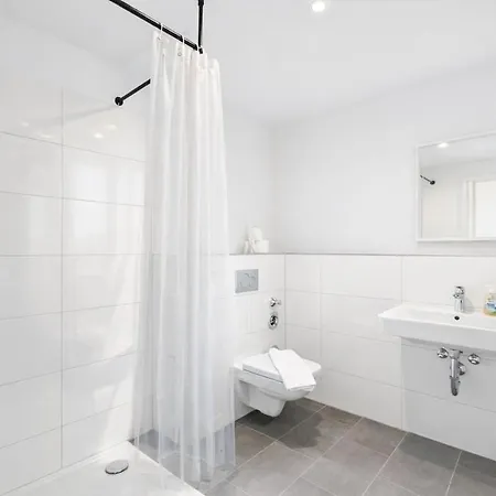 Apartment Maisonette-wohnung I 125 Qm I Garten I 2 Parkplaetze